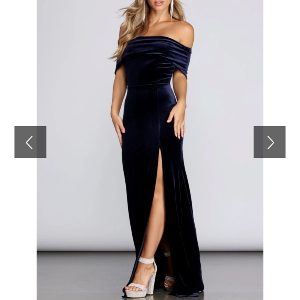 NWT CHRISTEN VELVET OFF THE SHOULDER FORMAL DRESS